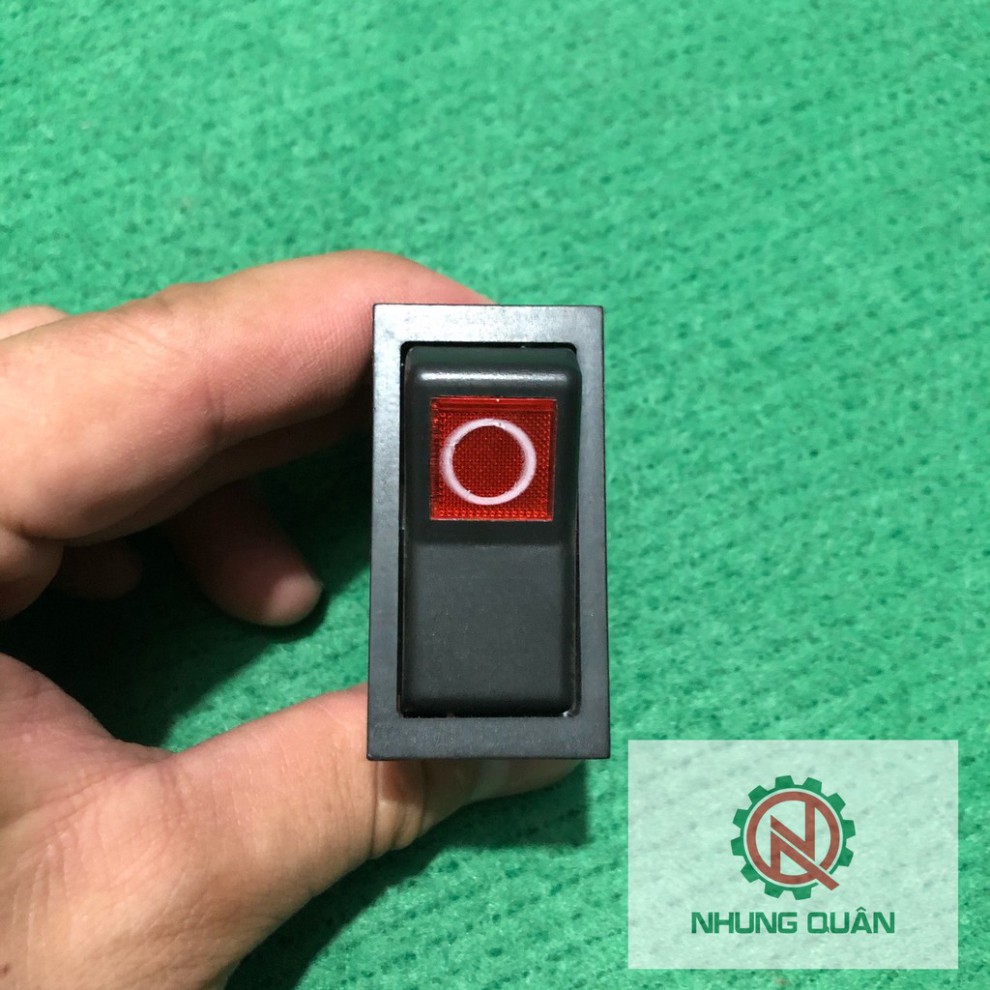 Công tắc bập bênh lắp xe ô tô tải howo . hoa mai