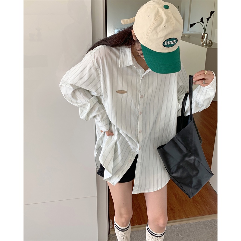 Áo sơ mi tay dài dáng rộng họa tiết kẻ sọc thời trang cho nữ | BigBuy360 - bigbuy360.vn