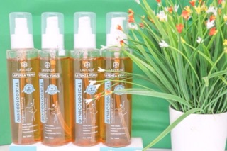 GEL VỆ SINH PHỤ NỮ LAVENZA