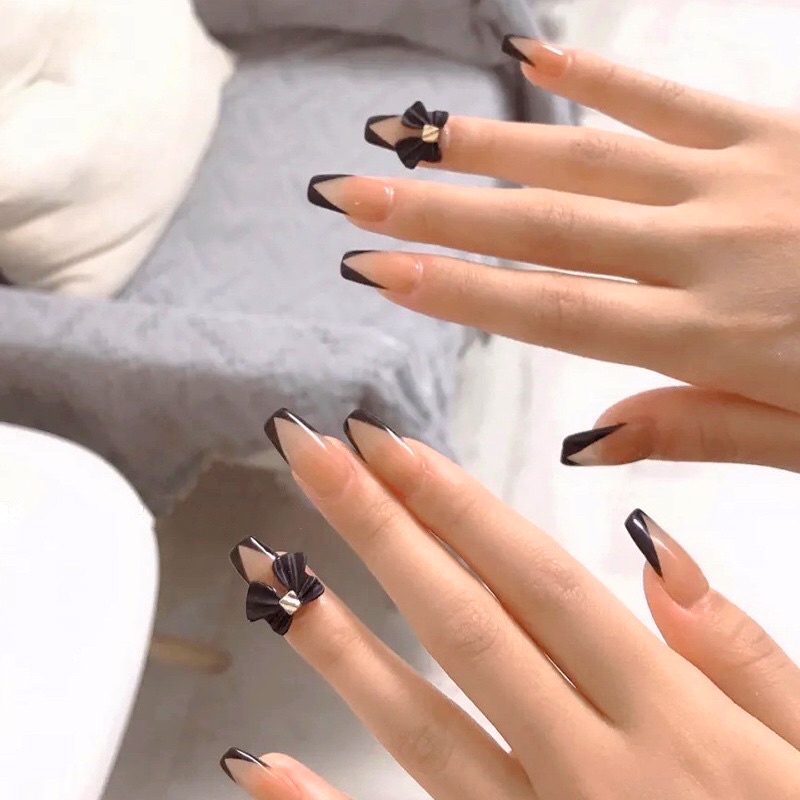Sét Nail 24 móng tay viền đen đính nơ siêu xinh