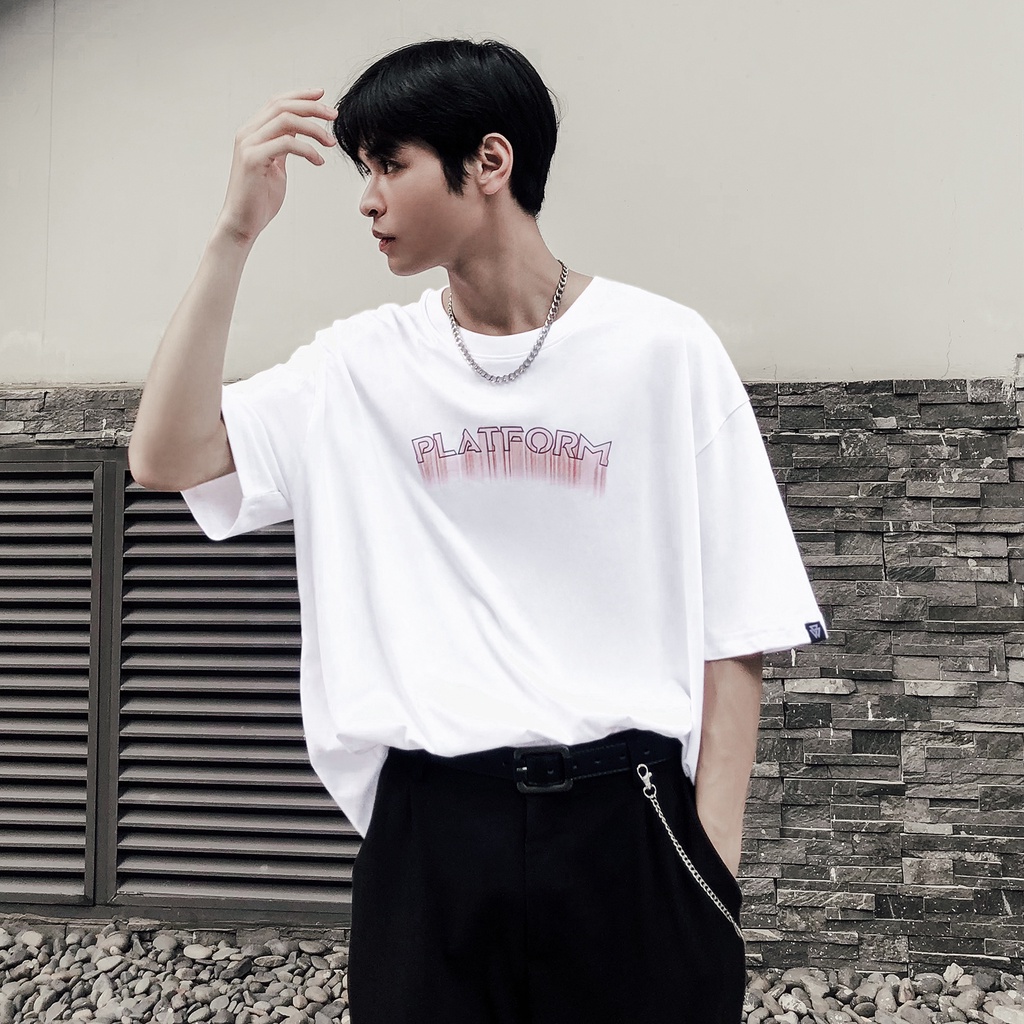 Áo Thun Màu Trắng In Chữ Platform Chất Liệu 100% Cotton Form Rộng Thoải Mái Unisex Nam Nữ