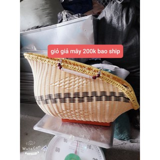 Giỏ giả mây đựng gà