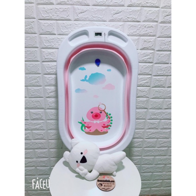Chậu tắm gấp gọn cảm biến nhiệt cho bé