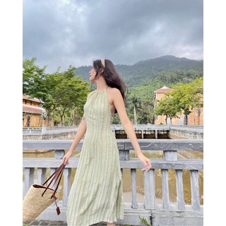 Đầm cổ yếm hở nơ lưng