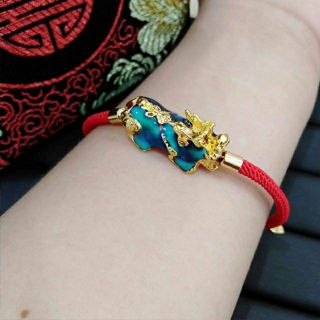 Vòng tỳ hưu đổi màu may mắn