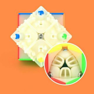 Rubic 2x2 xoay trơn bẻ được góc