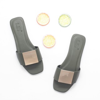 Dép Bệt Mũi Vuông Khóa Vuông X391