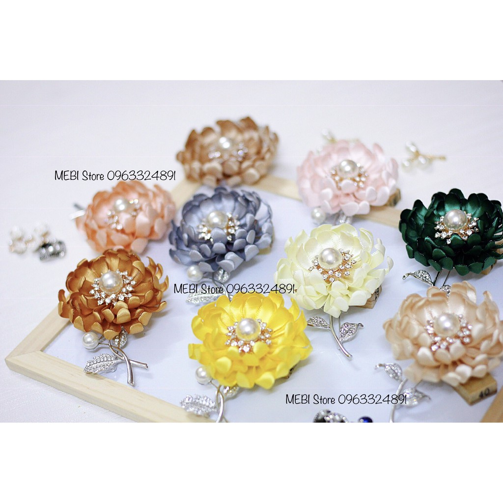 (Ảnh thật) Hoa cúc cài áo handmade cành lá gắn đá sang chảnh