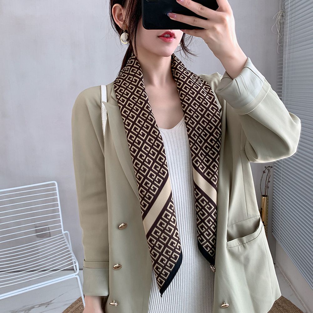 Khăn choàng cổ hình vuông bằng lụa in họa tiết chữ G đơn giản phong cách Hàn Quốc cổ điển thời trang cho nữ