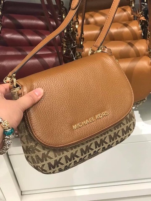 Túi michael kors chính hãng sale