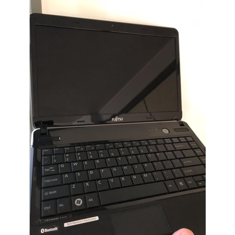 Laptop Fujitsu LH530 B960 2.2Ghz