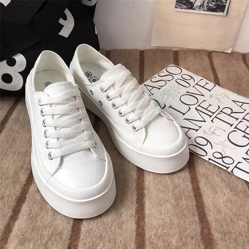 Giày thể thao canvas đế bánh mì đạp gót kèm ảnh thật