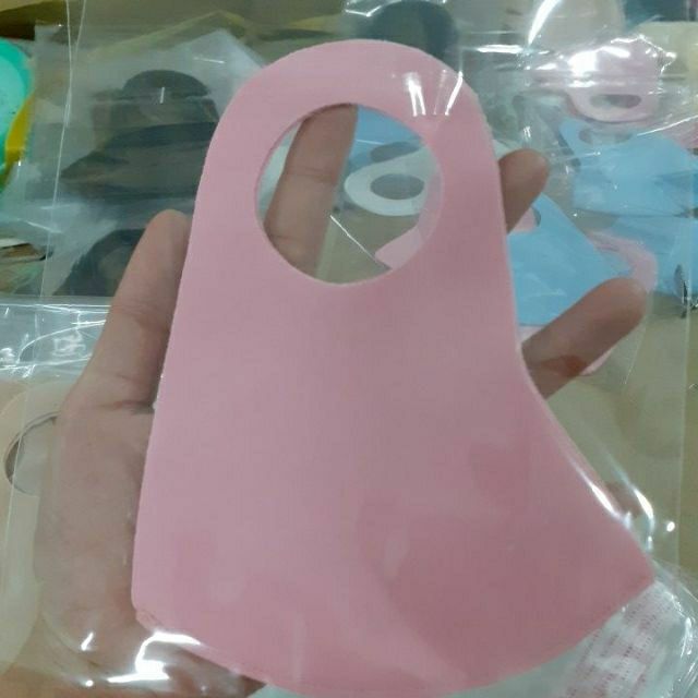 KHẨU TRANG POLY VẢI SU CHỐNG NƯỚC, CHỐNG BỤI, CHỐNG NẮNG | BigBuy360 - bigbuy360.vn