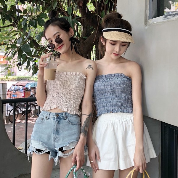 Áo Crop Top Trễ Vai Form Rộng