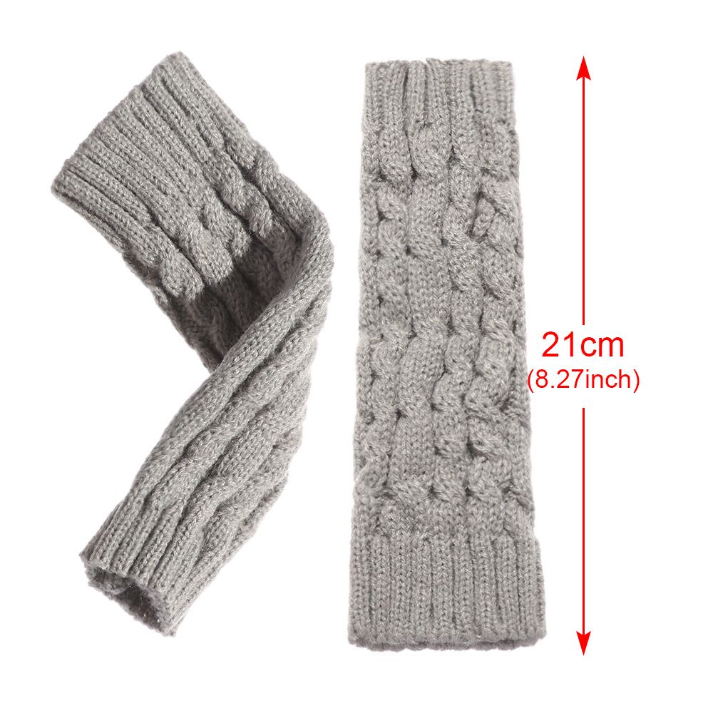 Đôi găng tay dệt kim hở ngón giữ ấm mùa đông dành cho nữ