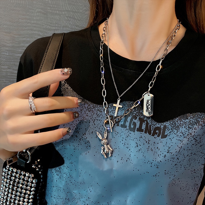Vòng cổ Mặt Hình Thỏ Nhỏ Gấp Gọn Được Thiết Kế Thánh Giá Phong Cách Hip Hop niche Cá Tính Dành Cho Nữ