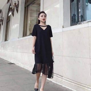 Combo váy phối ren và váy đuôi cá