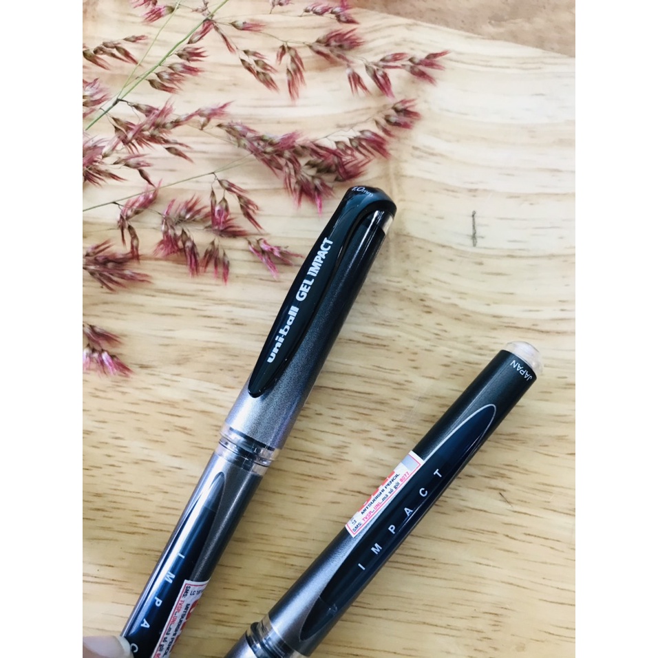 Bút Gel Uni-ball UM-153S