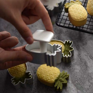 KHUÔN BÁNH DỨA VÀ TẠO HÌNH VÂN DỨA