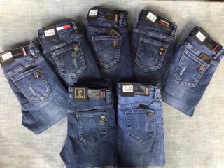 Combo 2 quần jeans bất kỳ 260k/2 chiếc