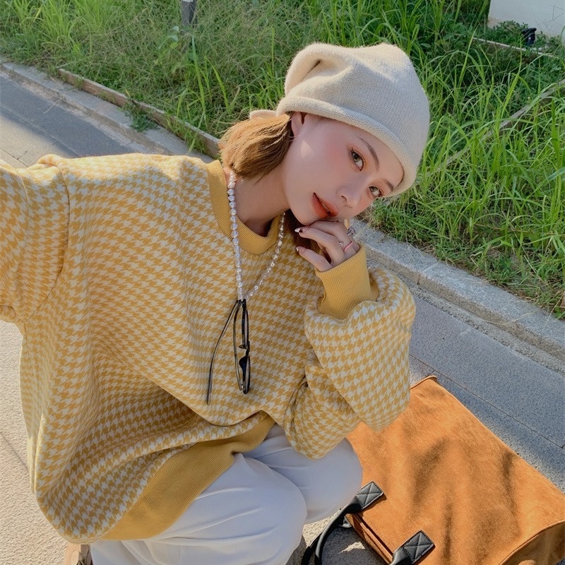 Áo sweater dài vừa họa tiết Houndstooth lót nhung thời trang thu đông phong cách cho nữ