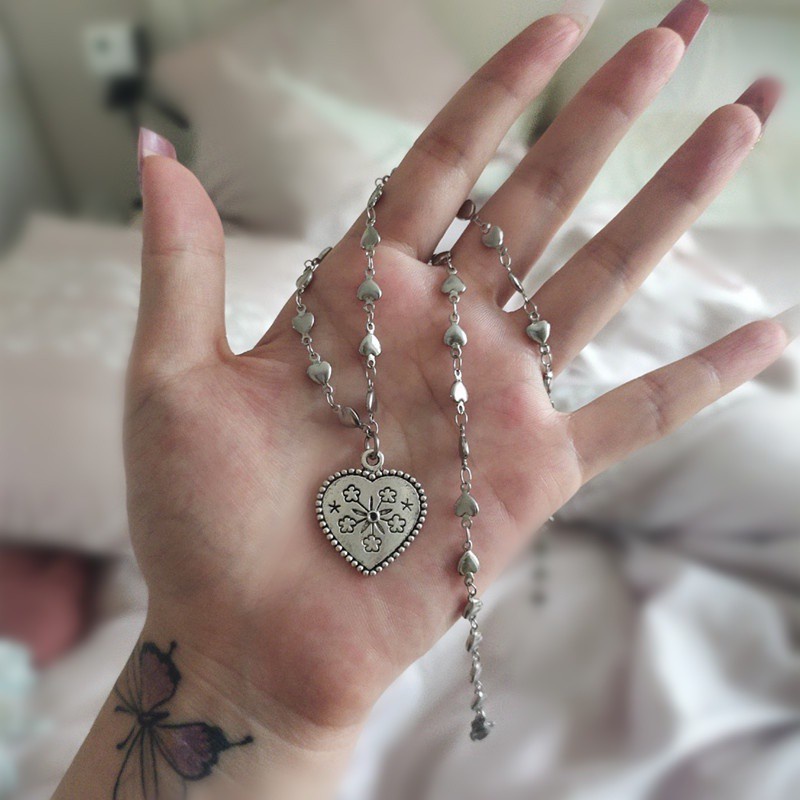 Vòng Cổ Hoa Phiền Muộn 191064Dây Chuyền Mặt Hình Trái Tim Thời Trang Dễ Phối Đồ