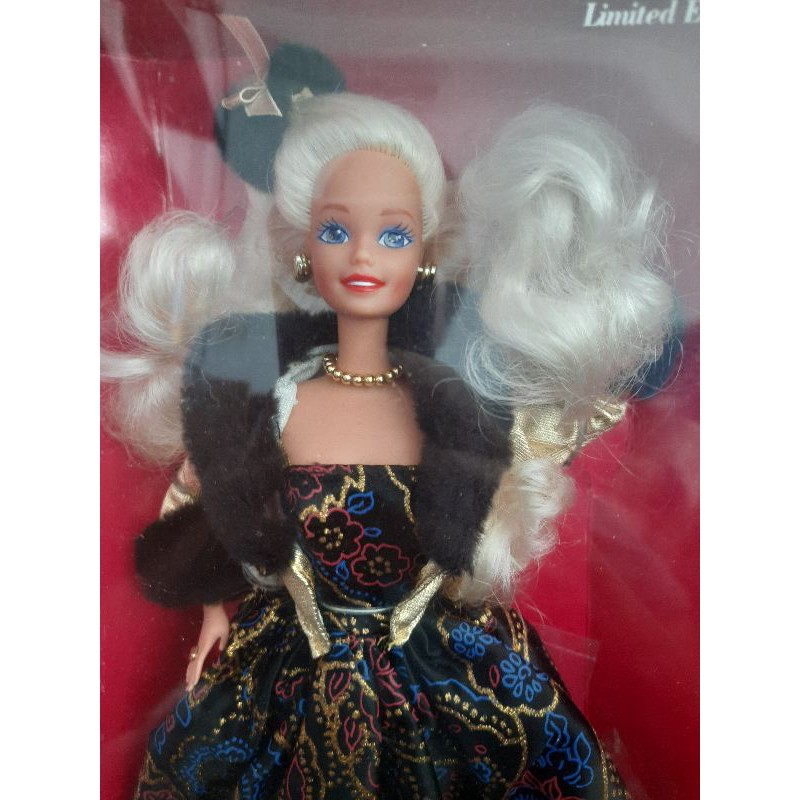 thanh lý em Golden Winter barbie