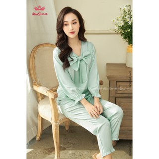 Bộ pijama lụa xanh ngọc đính nơ ngực