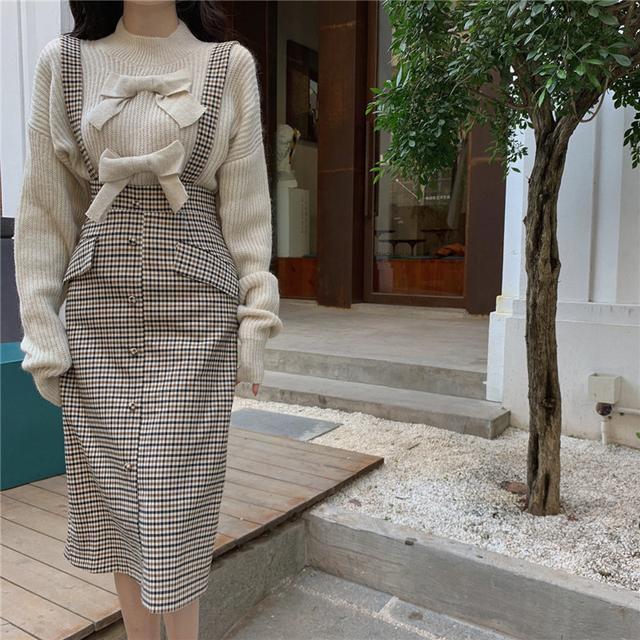 Set áo sweater dệt kim tay dài cổ tròn dáng rộng kèm chân váy phong cách retro pháp thời trang cho nữ