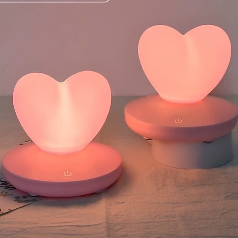 Đèn ngủ trái tim đế màu hồng ánh sáng vàng ấm - Decor phòng ngủ - Quà tặng dễ thương