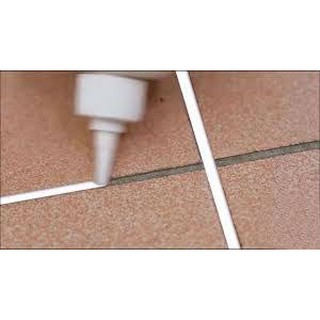 Lọ sơn chỉ gạch làm sạch nền nhà