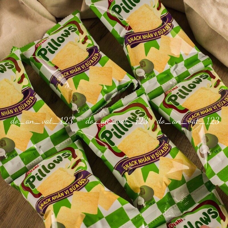 Snack Pillows Oishi, Bánh Xốp Nhân Kem Sữa Dừa, Socola Oishi Gói 18g