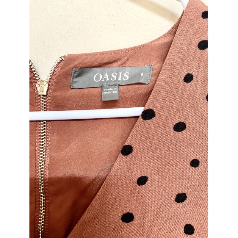OASIS- đầm midi cổ v tay dài spot shift