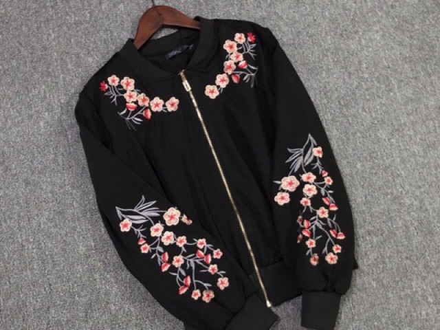 Áo Bomber thêu hoa siêu chất | BigBuy360 - bigbuy360.vn