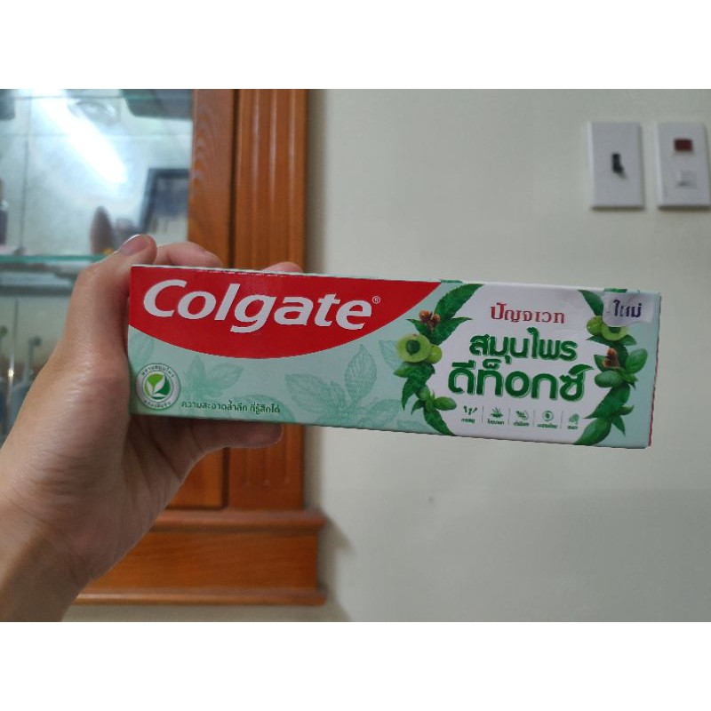 Kem đánh răng Colgate thảo mộc/ Colgate Herbal Detox 120g