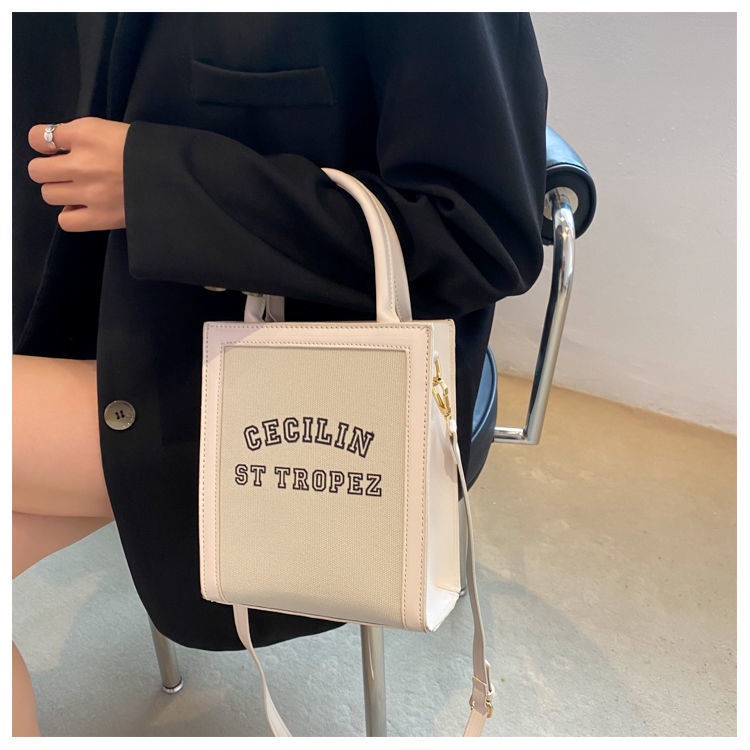 Túi Xách Đeo Vai Hình Vuông Nhỏ Gọn Phong Cách Phương Tây 2022