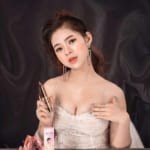 HOA BỒNG ĐÀO NỞ NGỰC QUYÊN LARA