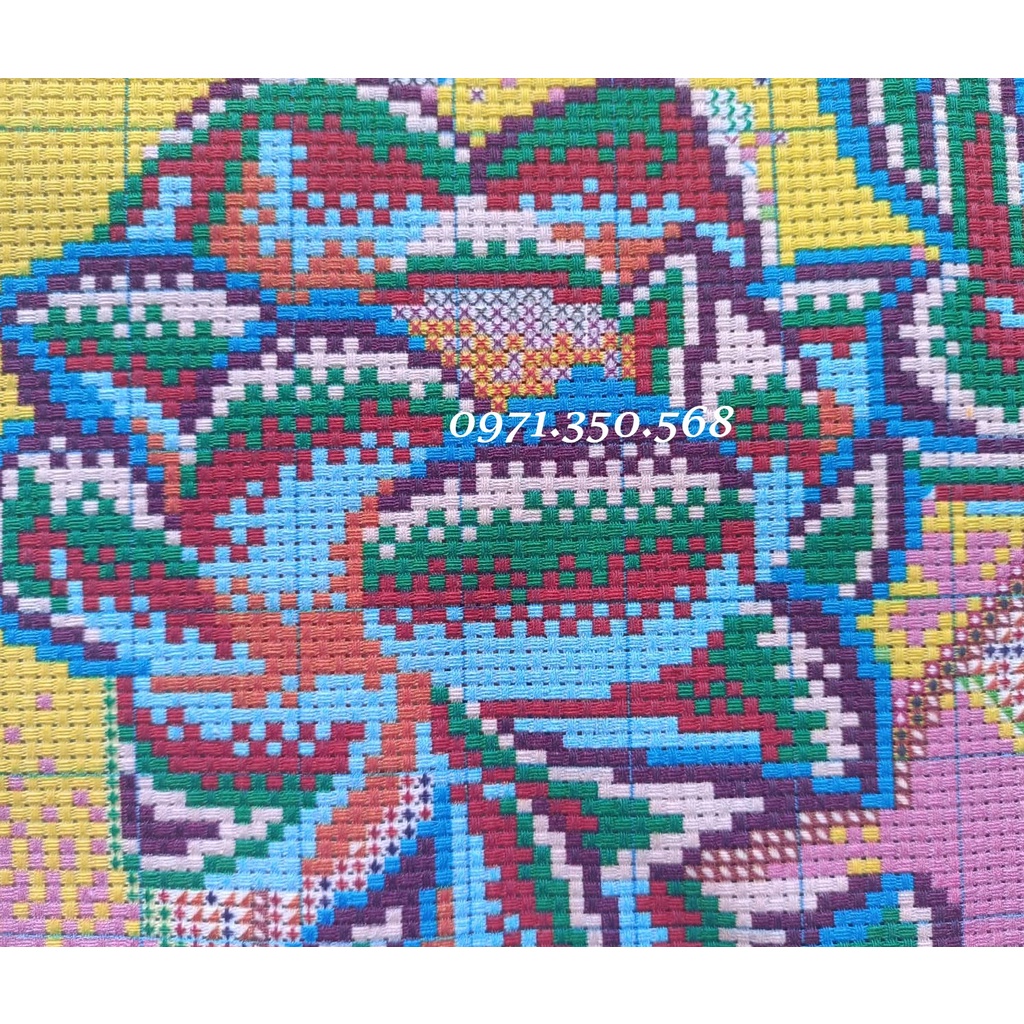 Tranh thêu chữ thập Cá chép dưới trăng AA2013 I 50x92cm