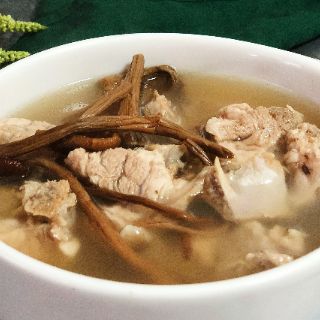 Canh nấm cây trà dưỡng sinh