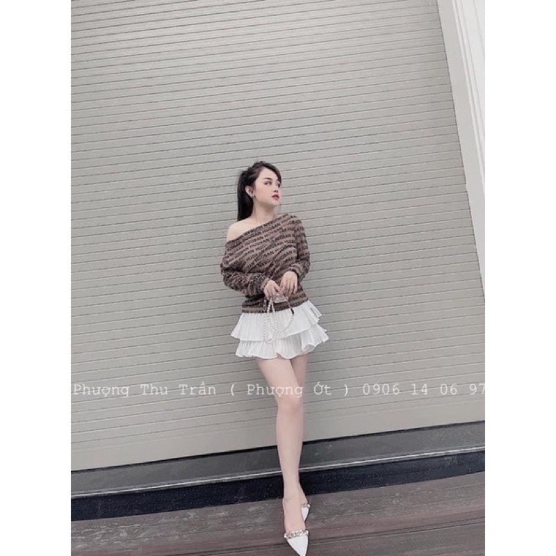 Áo chữ lệch vai