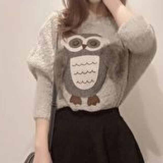 *SALE* ÁO LEN XÁM HÌNH CÚ