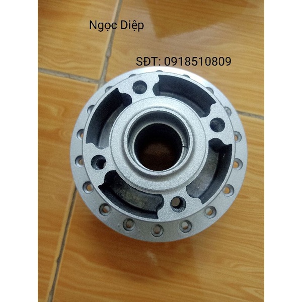 Đùm trước Sirus đĩa Màu Chuột- Bạc  hàng Cao Cấp