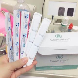 Tuýt bôi chống sâu răng Vecni Flour loại màu đỏ
