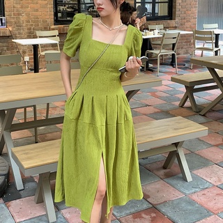 Đầm Cổ Vuông Thiết Kế Xẻ Tà Chiết Eo Thời Trang Quyến Rũ