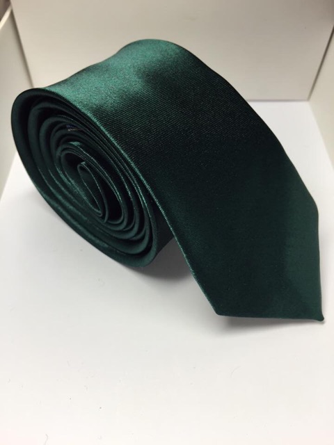 Cà vạt bản nhỏ kiểu Hàn Quốc