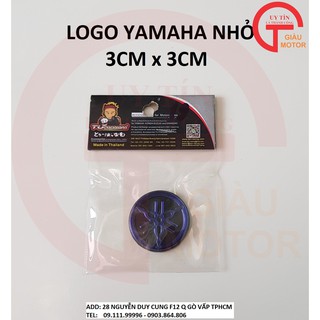 MIẾNG NHỰA LOGO YAMAHA KÍCH THƯỚC 3CM x 3CM MÀU XANH DÁN XE MÁY