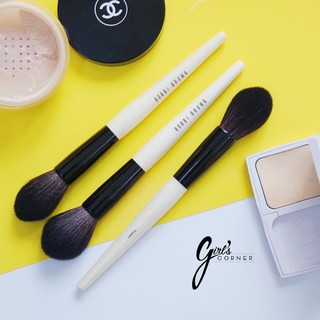 Cọ phủ phấn Bobbi Brown