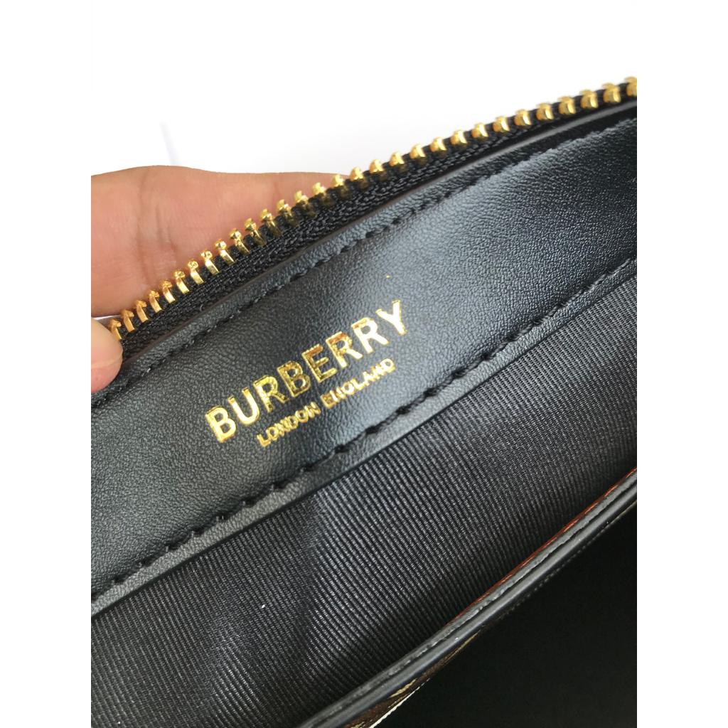 Túi Burberry Seleting Kiểu Dáng Đơn Giản Tiện Lợi