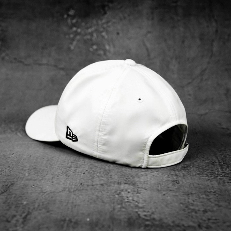 Nón Lưỡi Trai MLB trắng