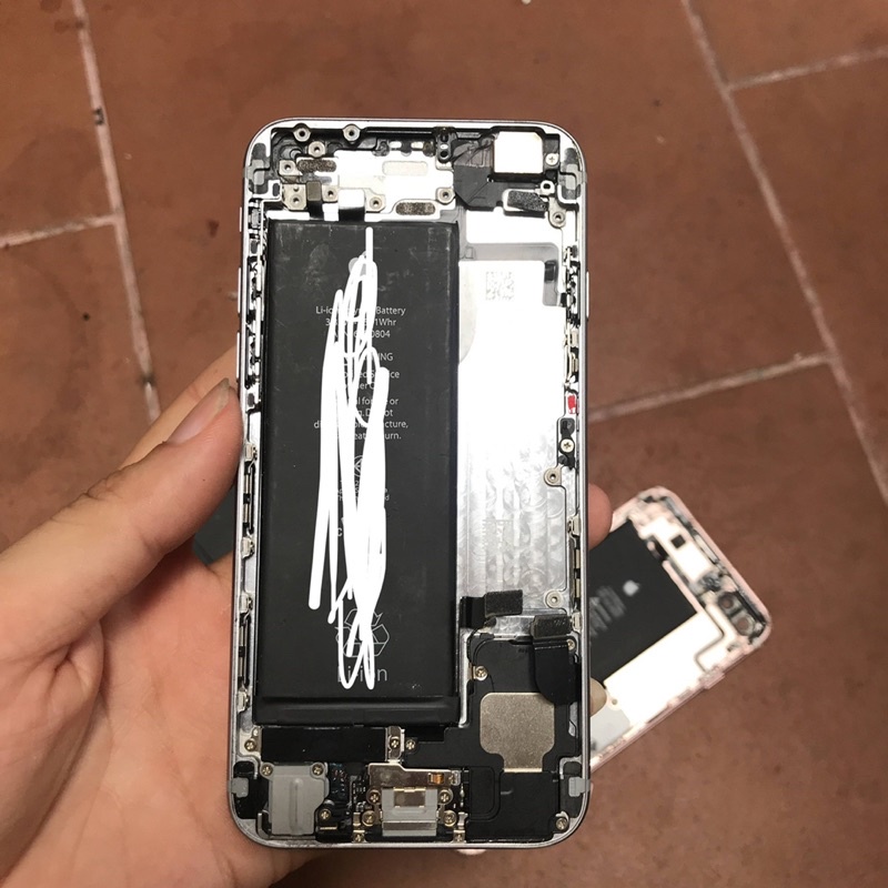 Cụm lưng lấy linh kiện 6s